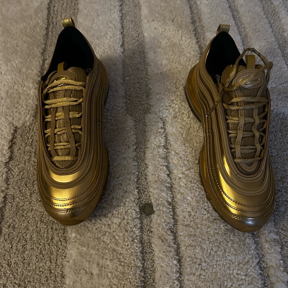 Size 7.5 Gold Medal Nike Air Max